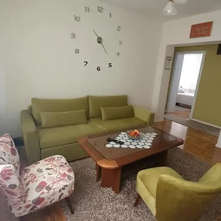 Apartment Little Green Place